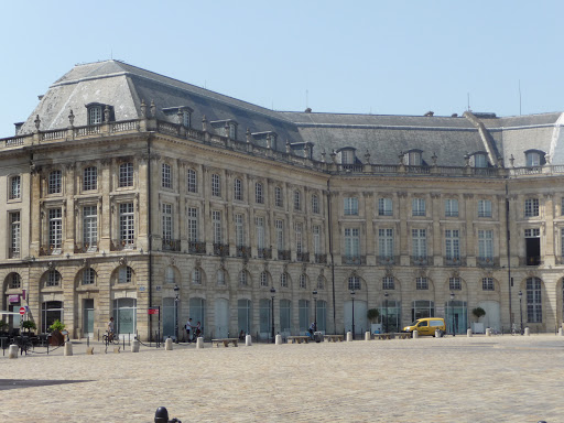Appointment Consulate of Italy in Bordeaux
